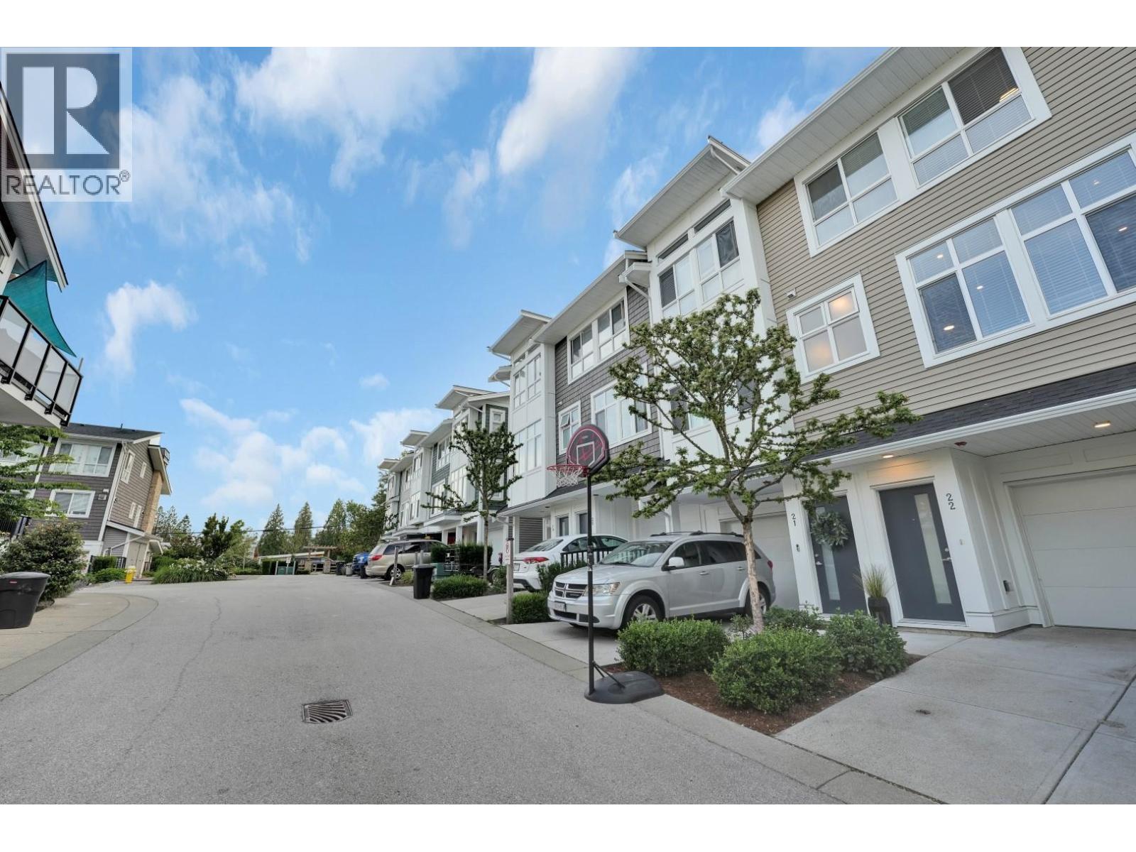 24108 104 Avenue Unit 22, Maple Ridge, BC V2W 0J5