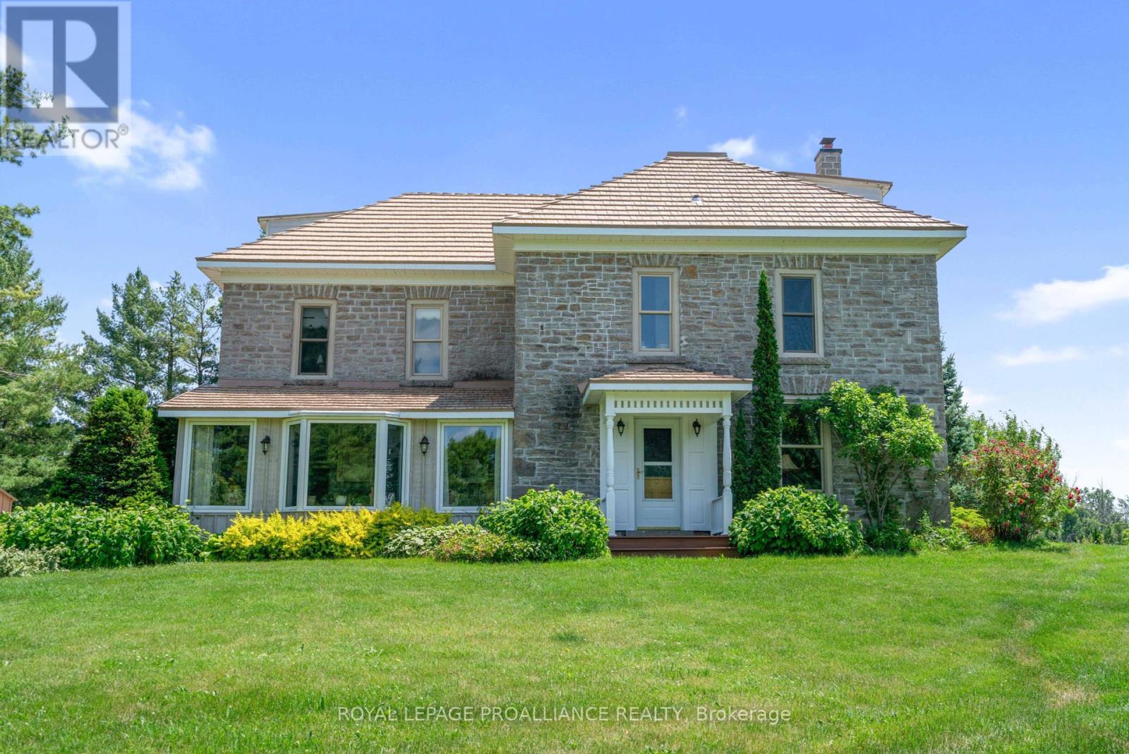 110 Kilmarnock Rd, Montague, ON K7A 5B8