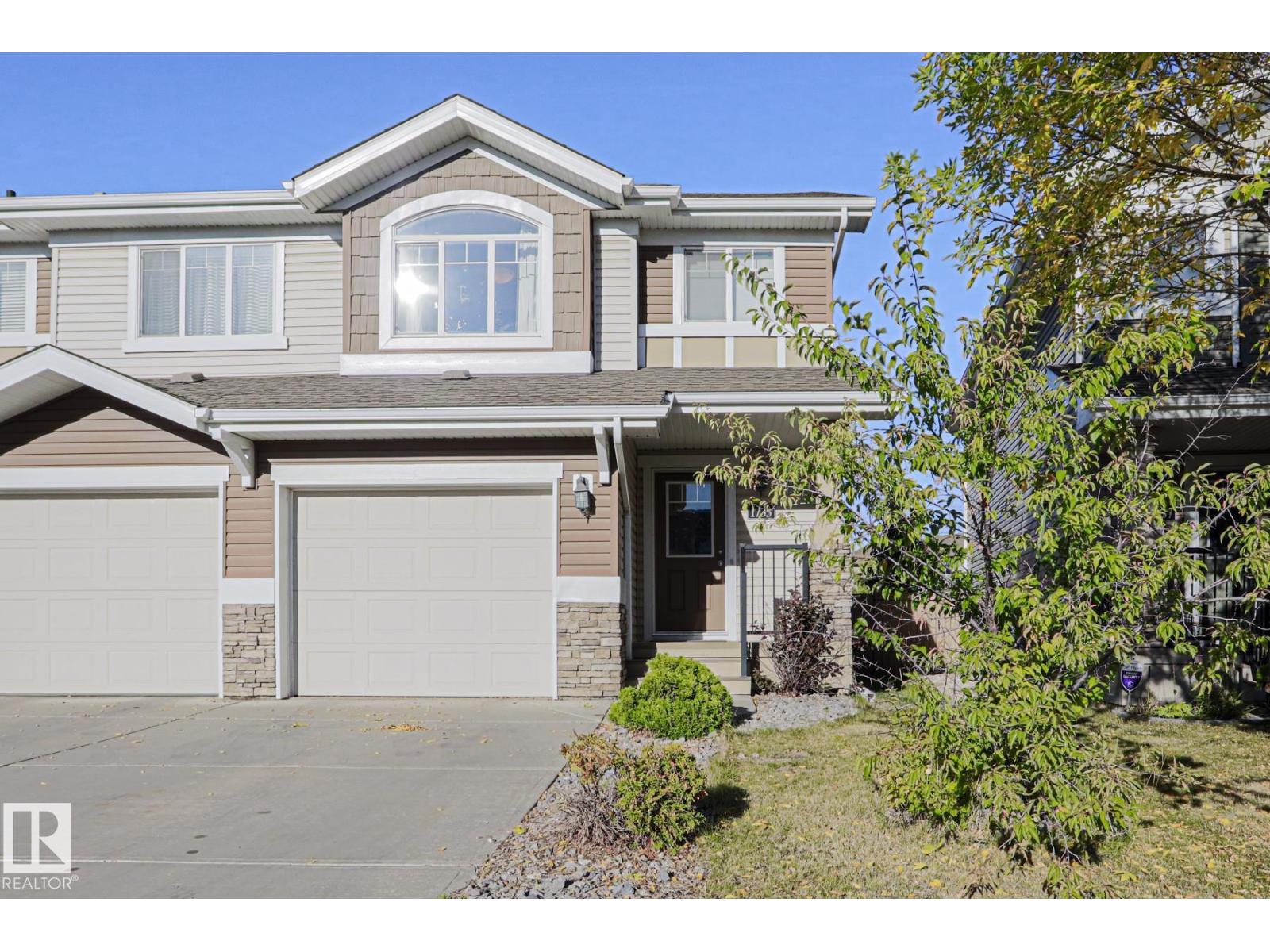 1735 Hammond Cr NW, Edmonton, AB T6M 0K4