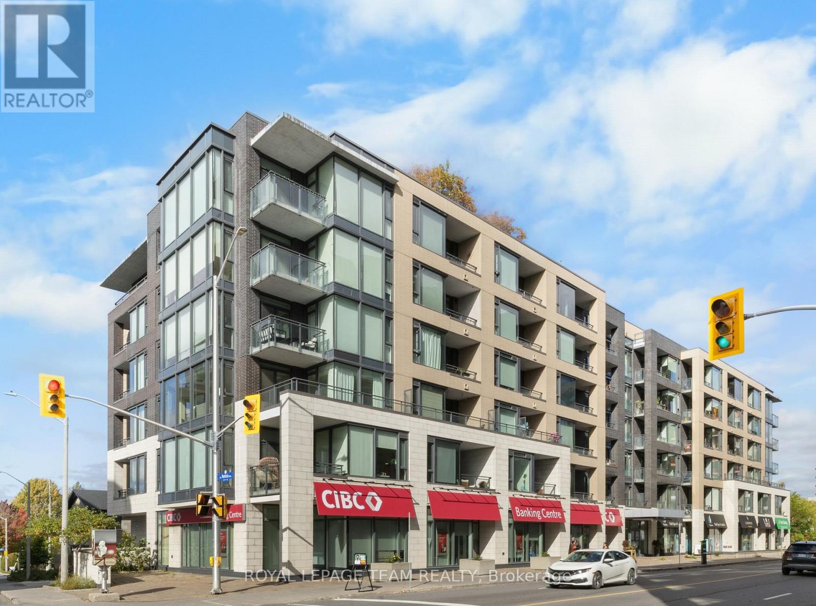 306 101 Richmond Rd, Ottawa, ON K1Z 0A6