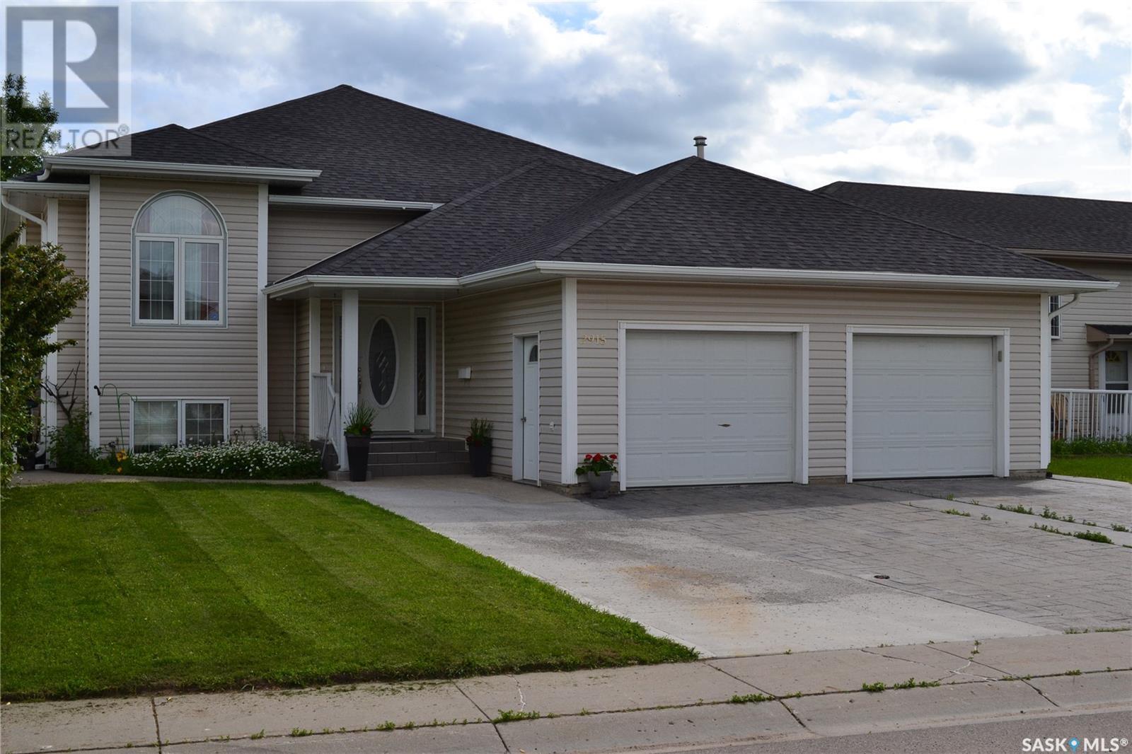 2915 37 Street West, Saskatoon, SK S7L 7H8