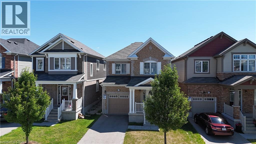 47 Pickett Pl, Cambridge, ON N3E 0B4