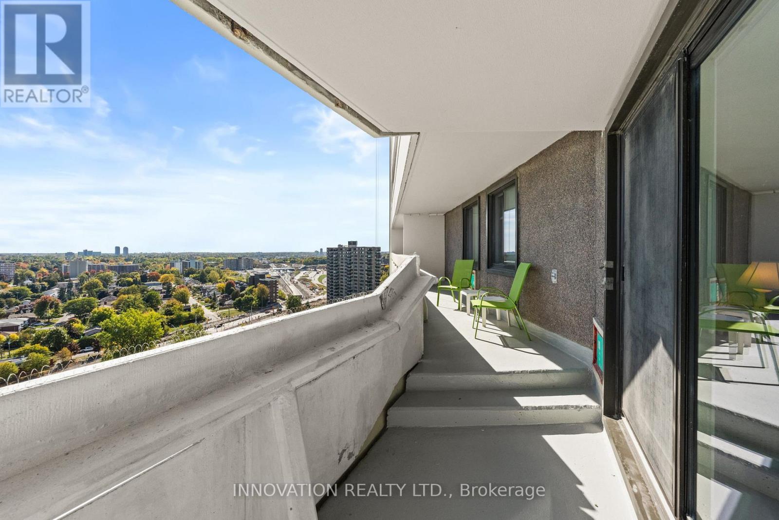 1905 1171 Ambleside Dr, Ottawa, ON K2B 8E1