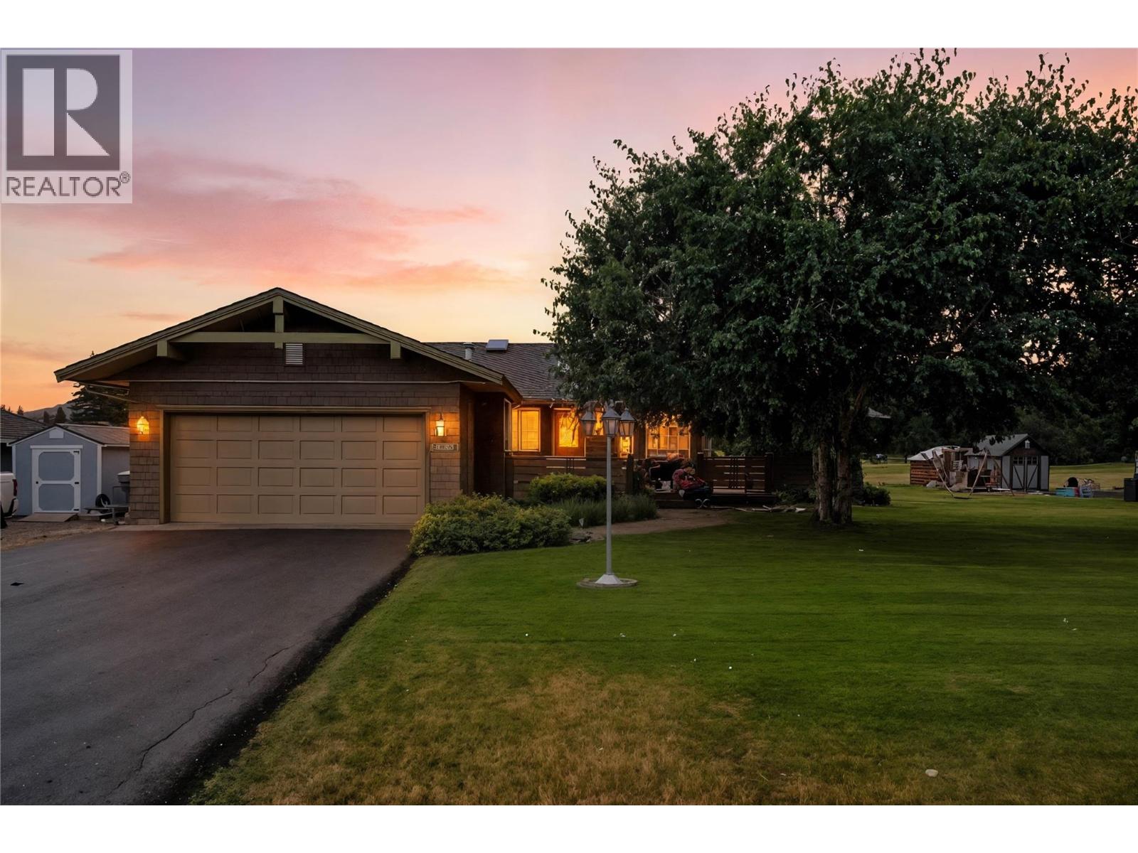 2552 Golf View Cres, Blind Bay, BC V0E 1H2