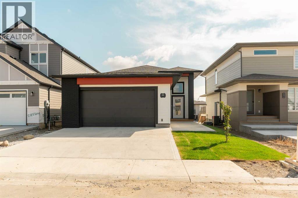 661 Devonia Rd W, Lethbridge, AB T1J 5W3