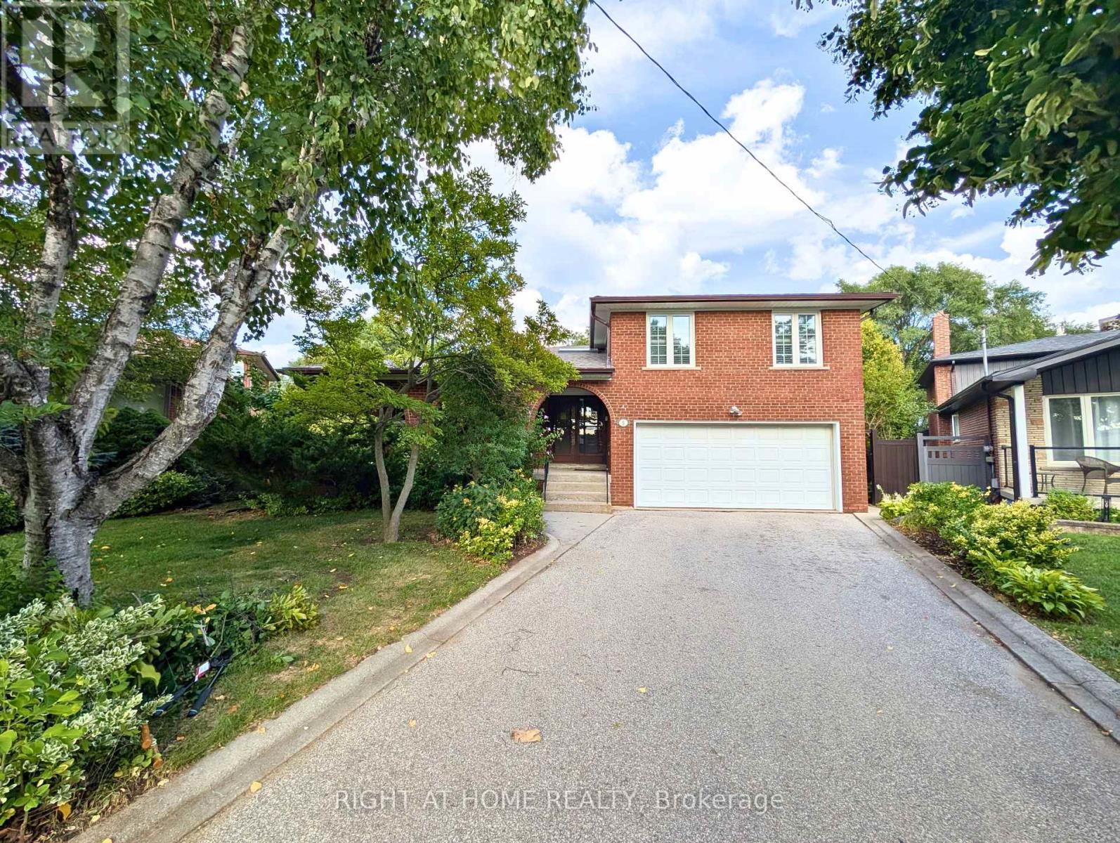 5 Greyswood Ct, Toronto Humber Heights, ON M9P 3P8