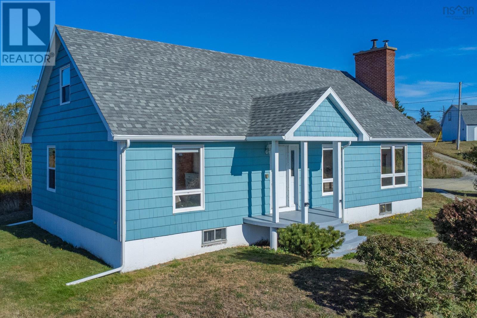 5956 Highway 1, Mavillette, NS B5A 5B3