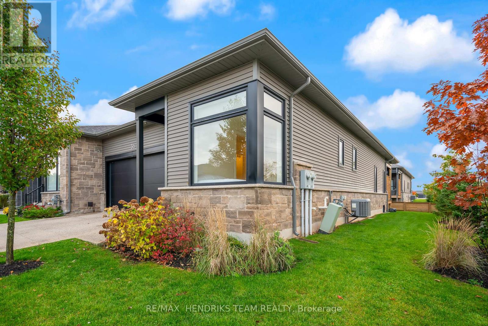 36 8974 Willoughby Dr, Niagara Falls, ON L2G 7Y4