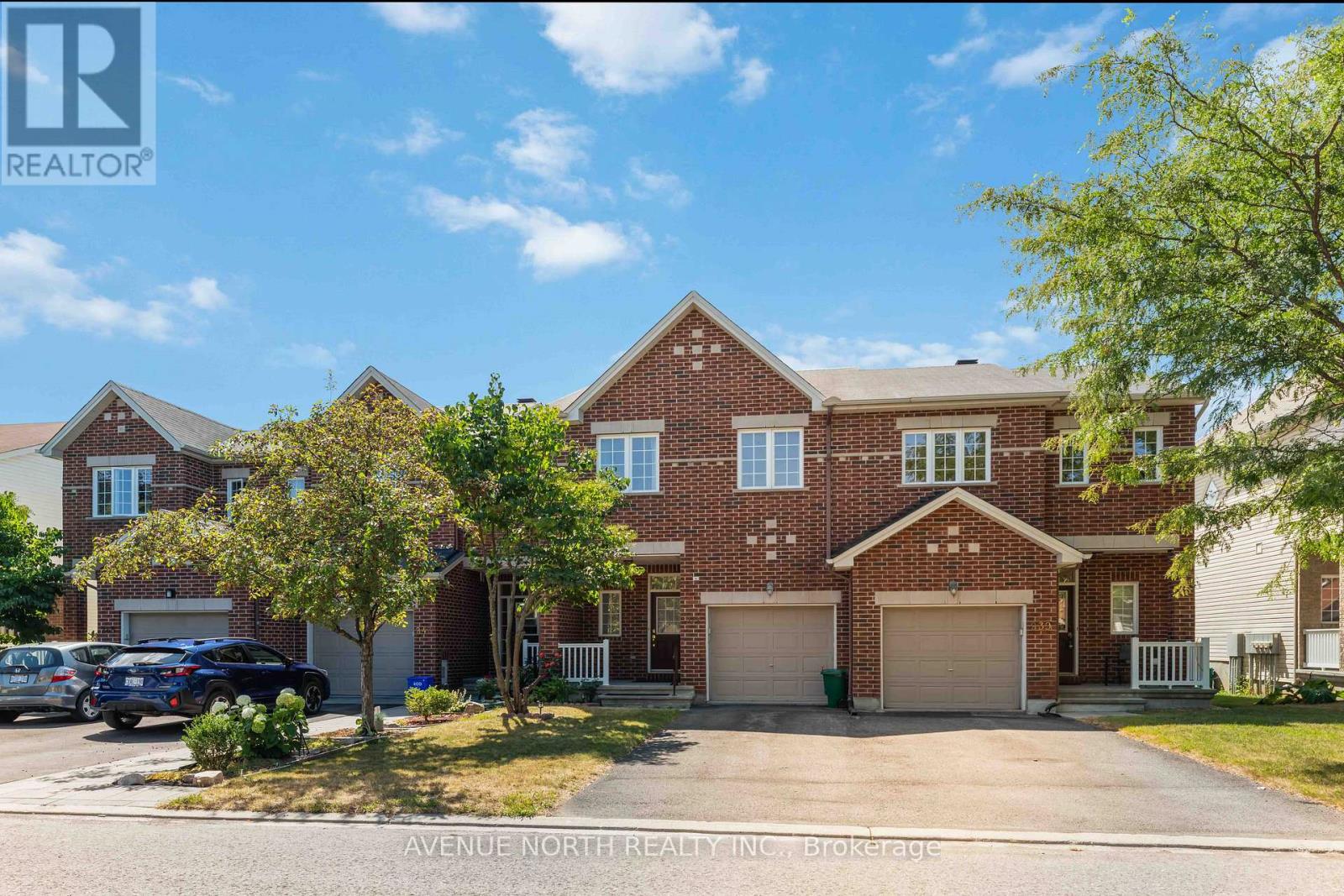 241 Waymark Cres, Ottawa, ON K2M 0A6