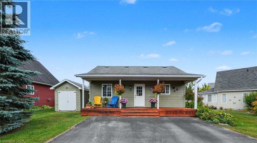 52 Madawaska Trl, Wasaga Beach, ON L9Z 1X7