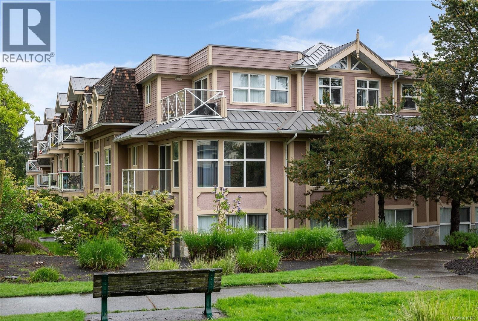 750 Memorial Ave Unit 310 Ave, Qualicum Beach, BC V9K 2P6