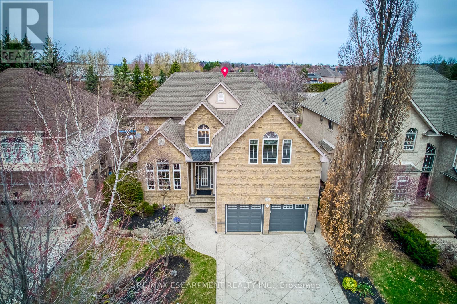 39 Thoroughbred Blvd, Hamilton, ON L9K 1M3