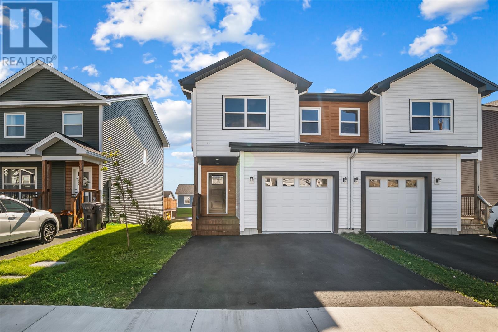 15 Rembrandt Blvd, Paradise, NL A1L 3C4