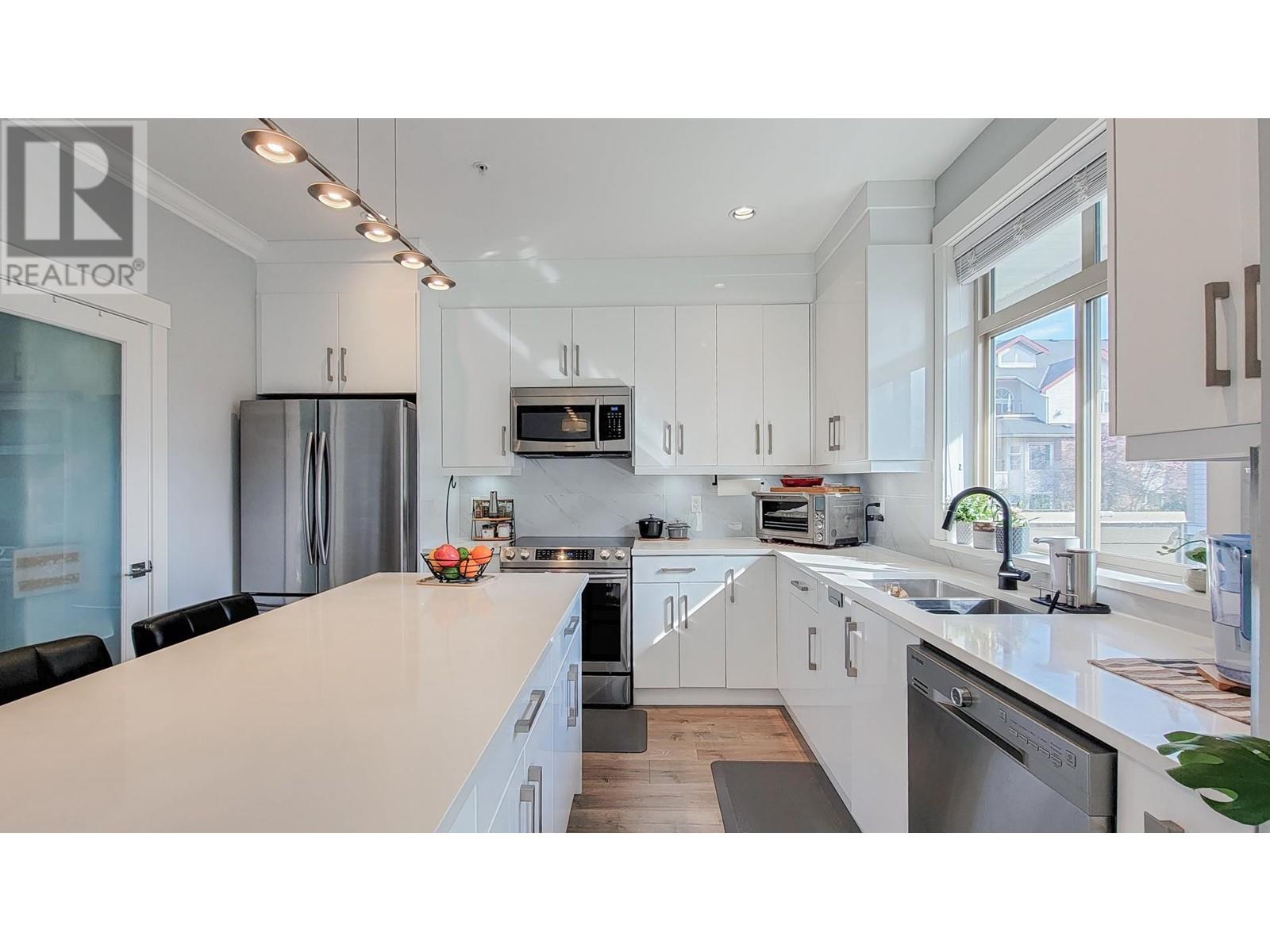 3126 Wellington Street Unit 3, Port Coquitlam, BC V3B 3X4