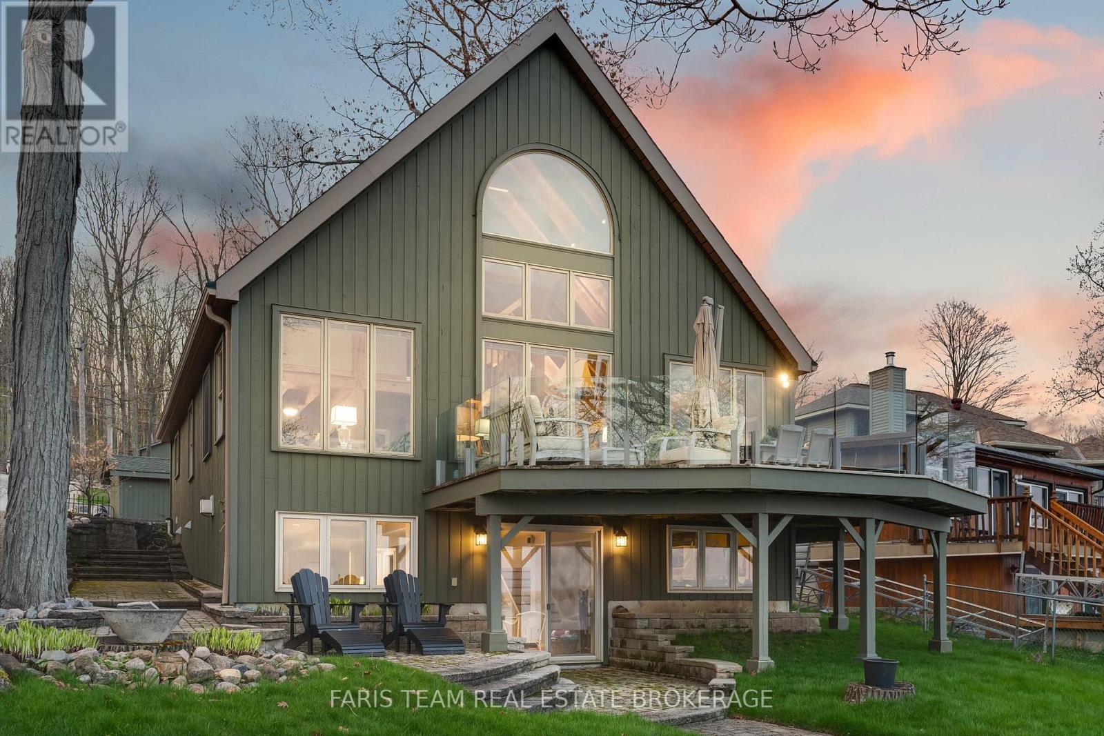 431 Mundys Bay Rd, Midland, ON L4R 5H1