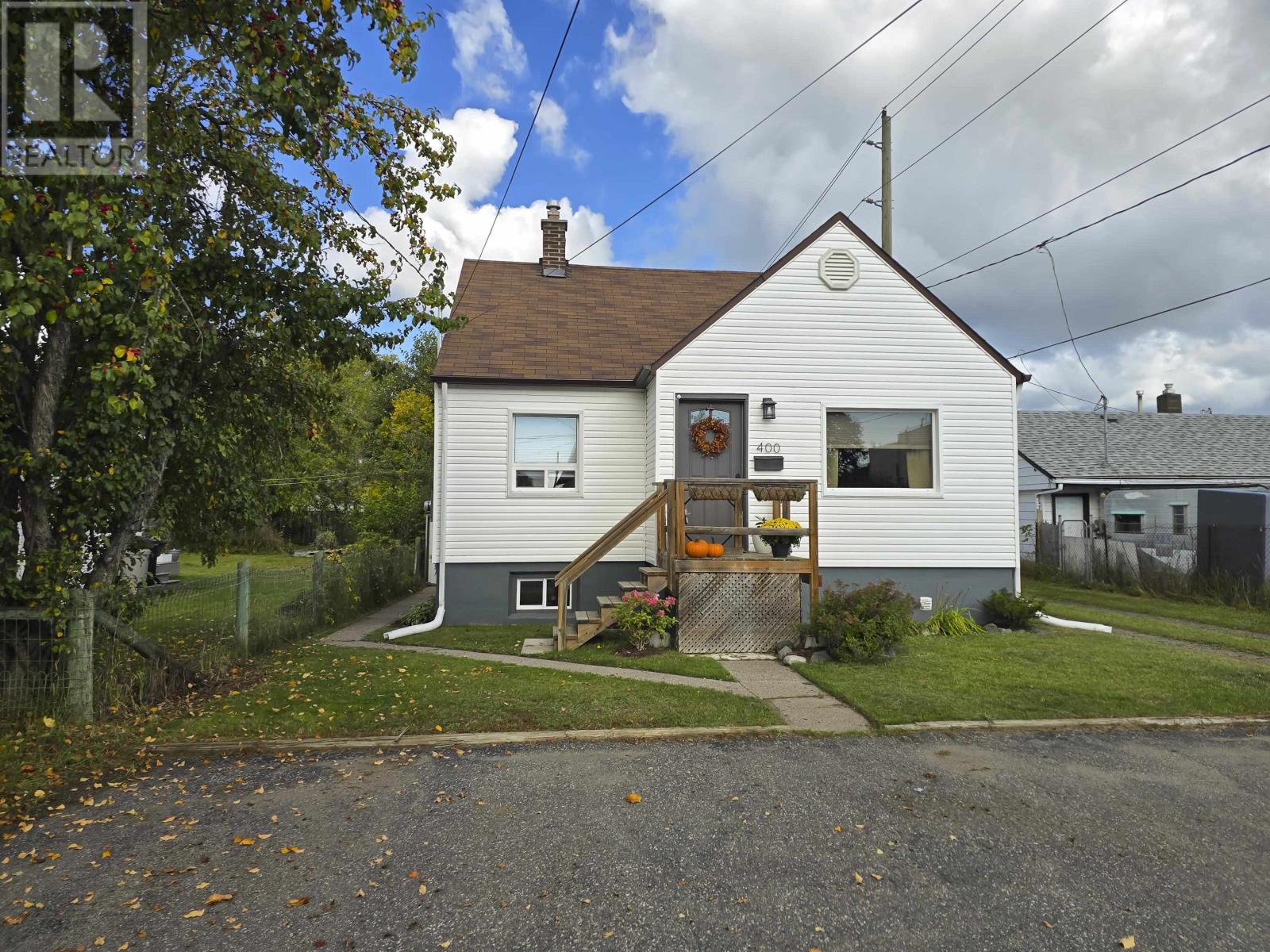 400 Morse St, Thunder Bay, ON P7A 1G6