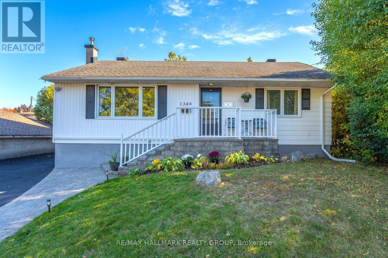 1346 Dorchester Ave, Ottawa, ON K1Z 8E9