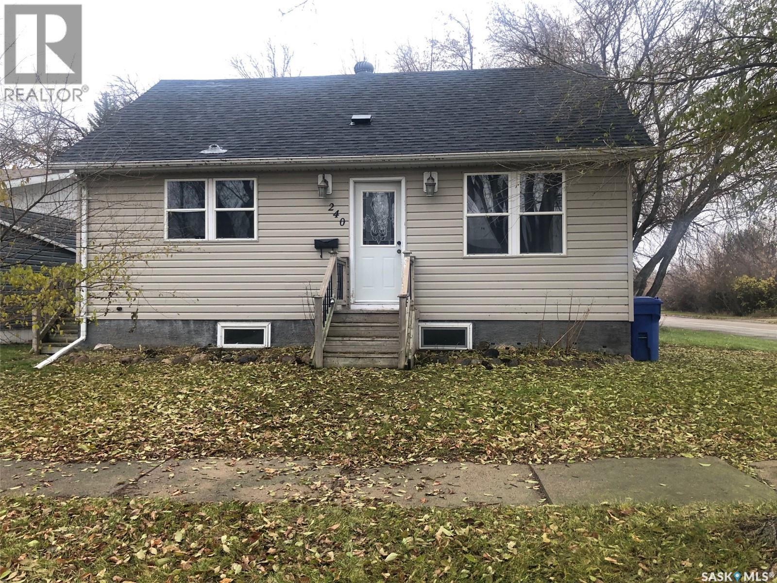 240 3 Avenue, Canora, SK S0A 0L0