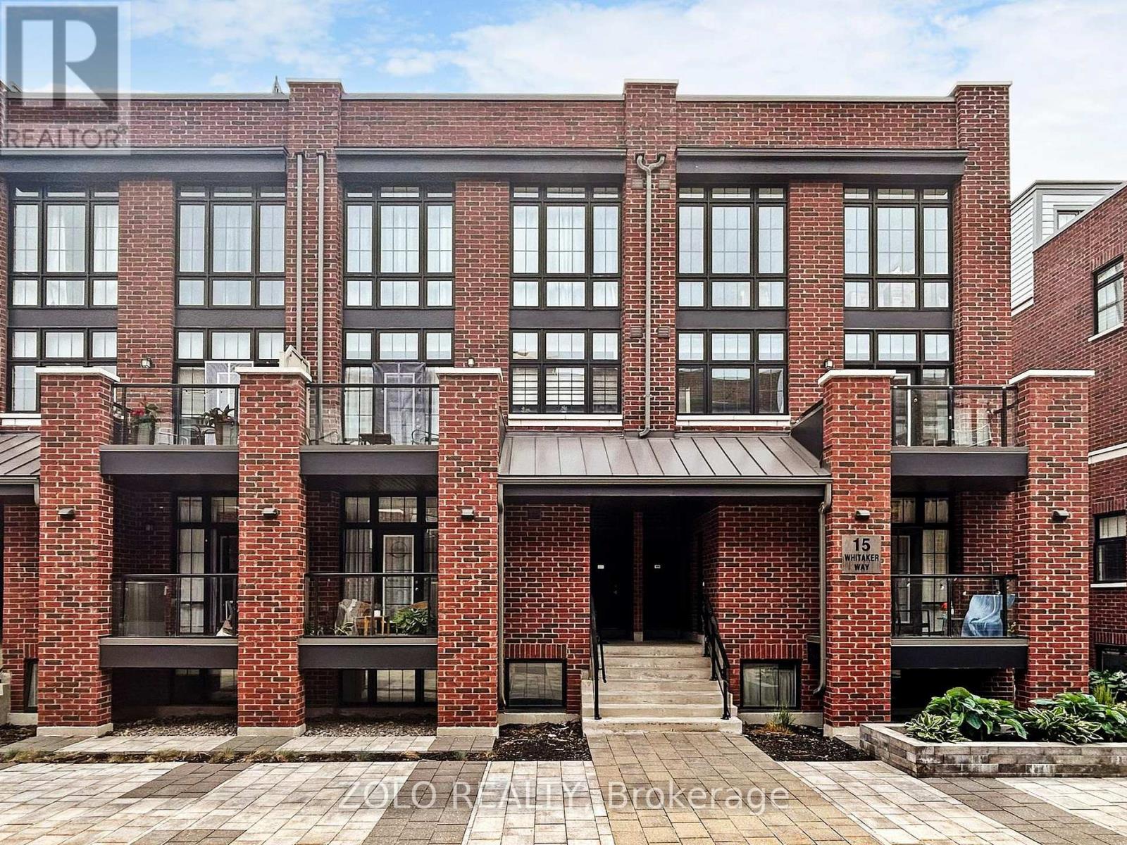 322 15 Whitaker Way, Whitchurch-Stouffville, ON L4A 0W5