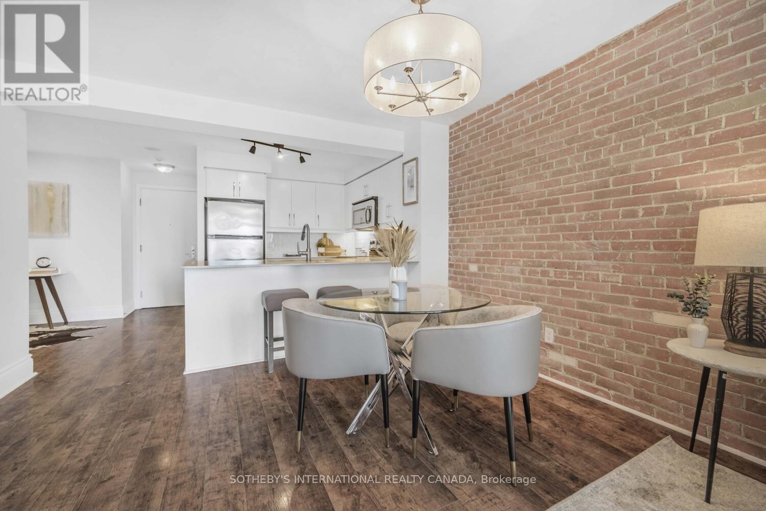803 1 Scott St, Toronto, ON M5E 1A1