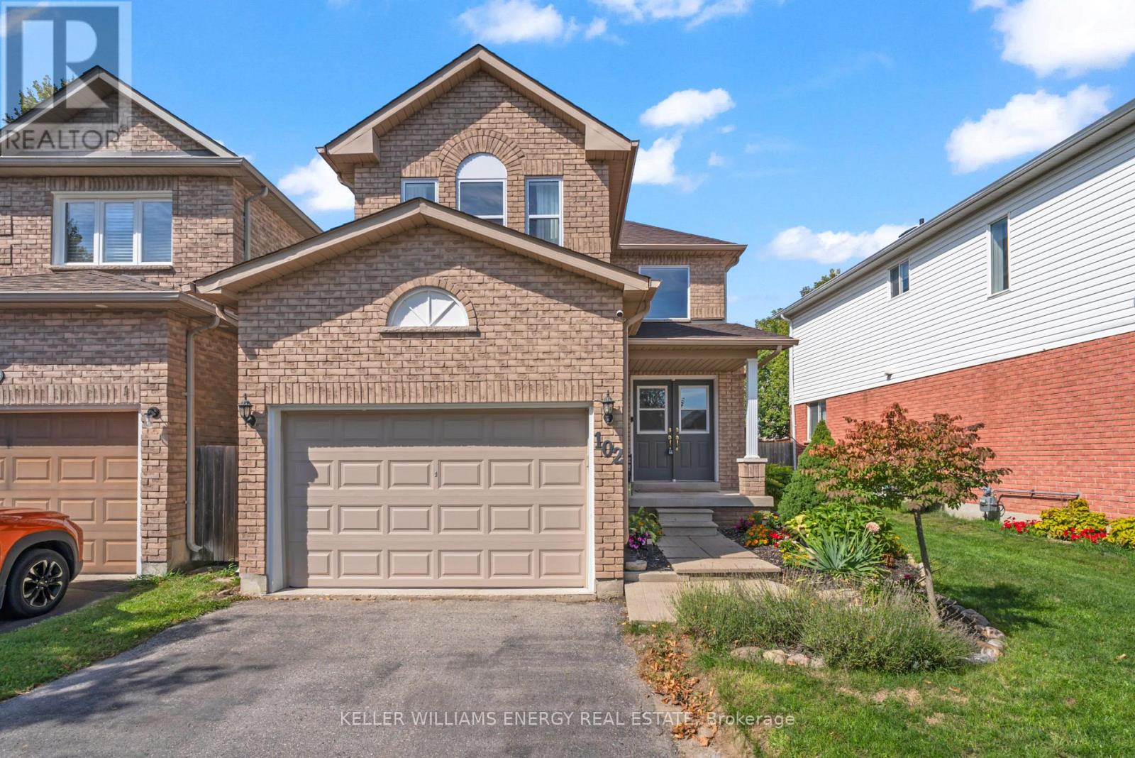 102 Lownie Ct, Clarington, ON L1C 5E1