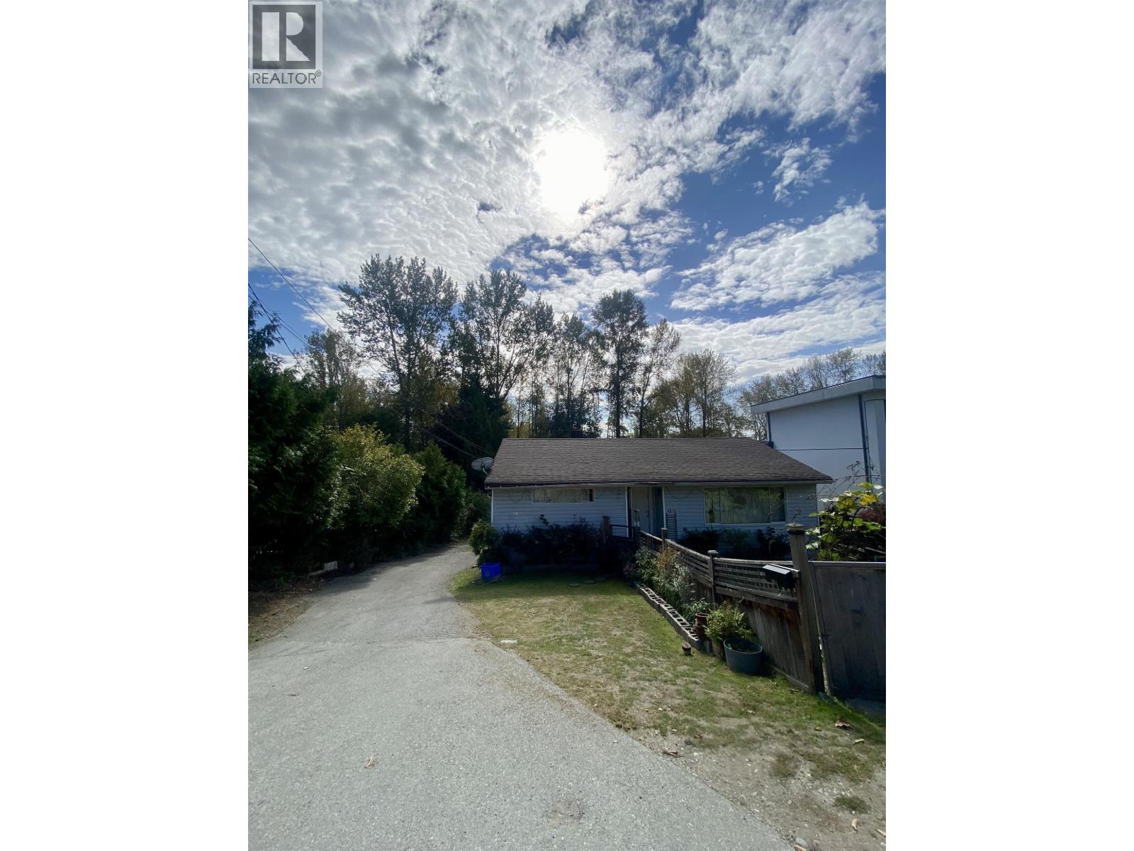 4614 Marine Dr, Burnaby, BC V5J 3G2