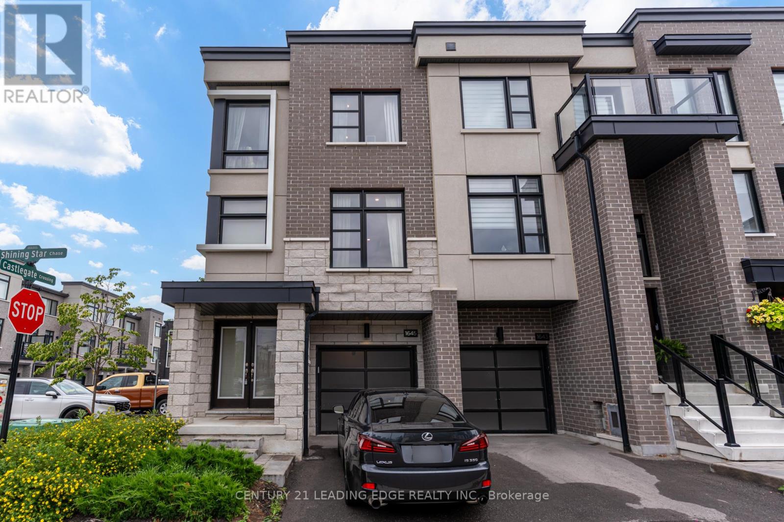 1645 Shining Star Chase, Pickering, ON L1X 0H9