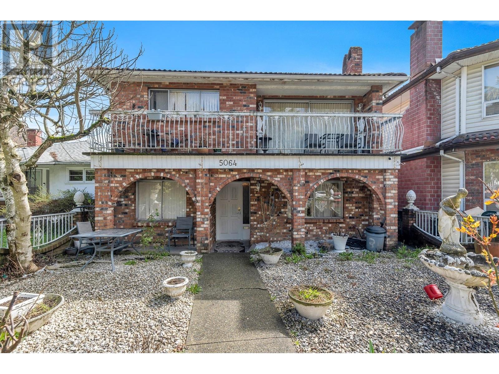 5064 Main St, Vancouver, BC V5W 2R3