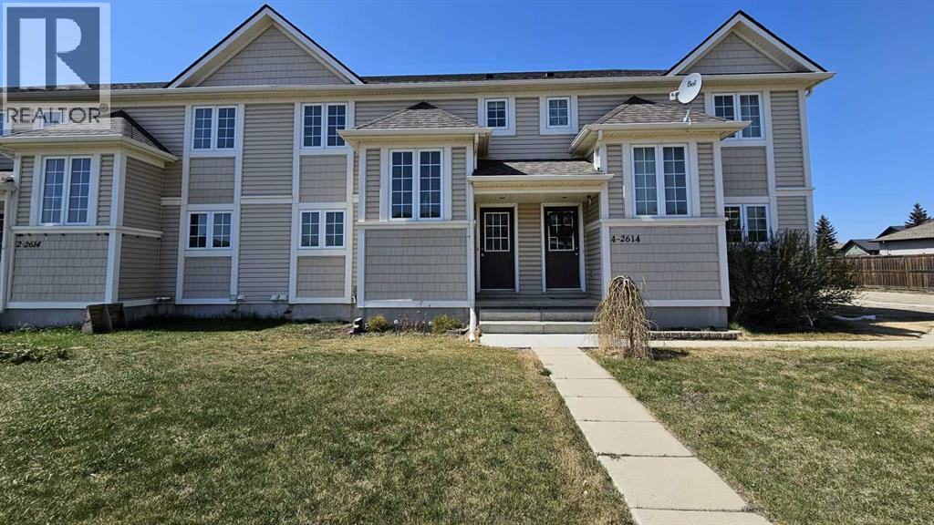2614 11 Avenue Unit 3, Wainwright, AB T9W 1W2