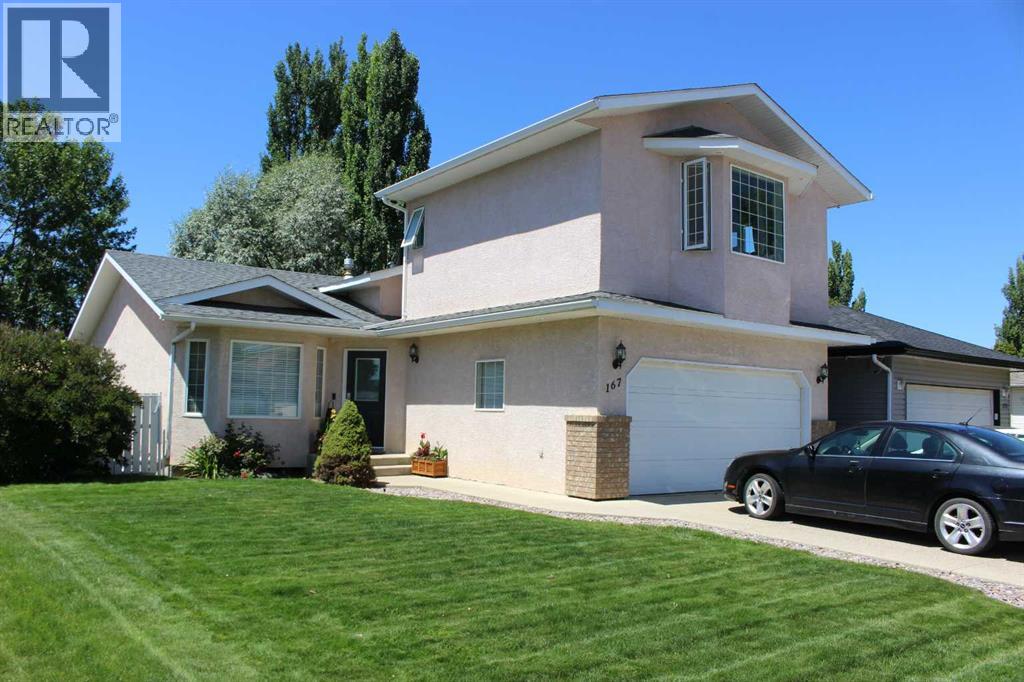 167 Mt Rundle Rd W, Lethbridge, AB T1K 7G1