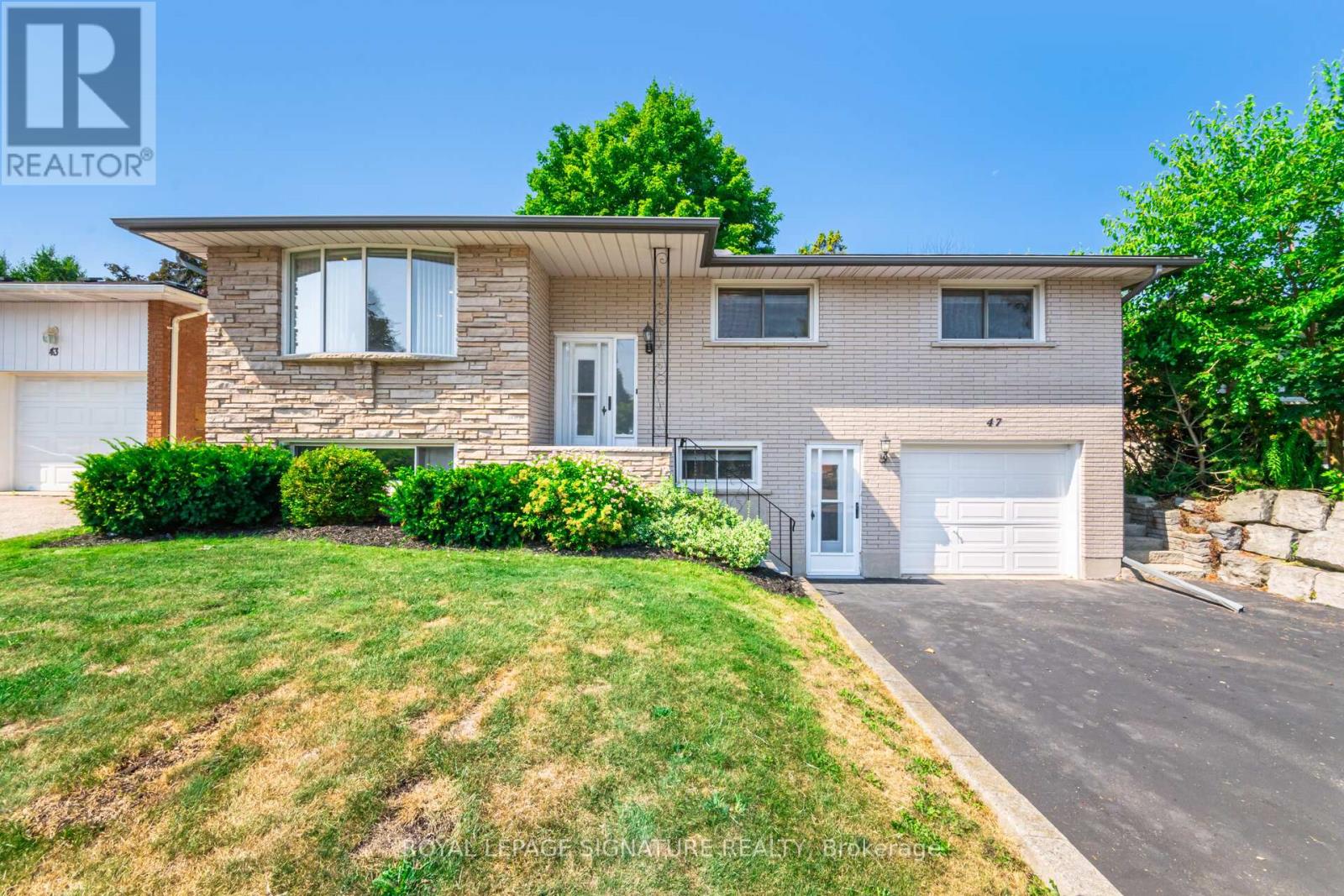 47 Eagen Dr, Kitchener, ON N2M 1W1