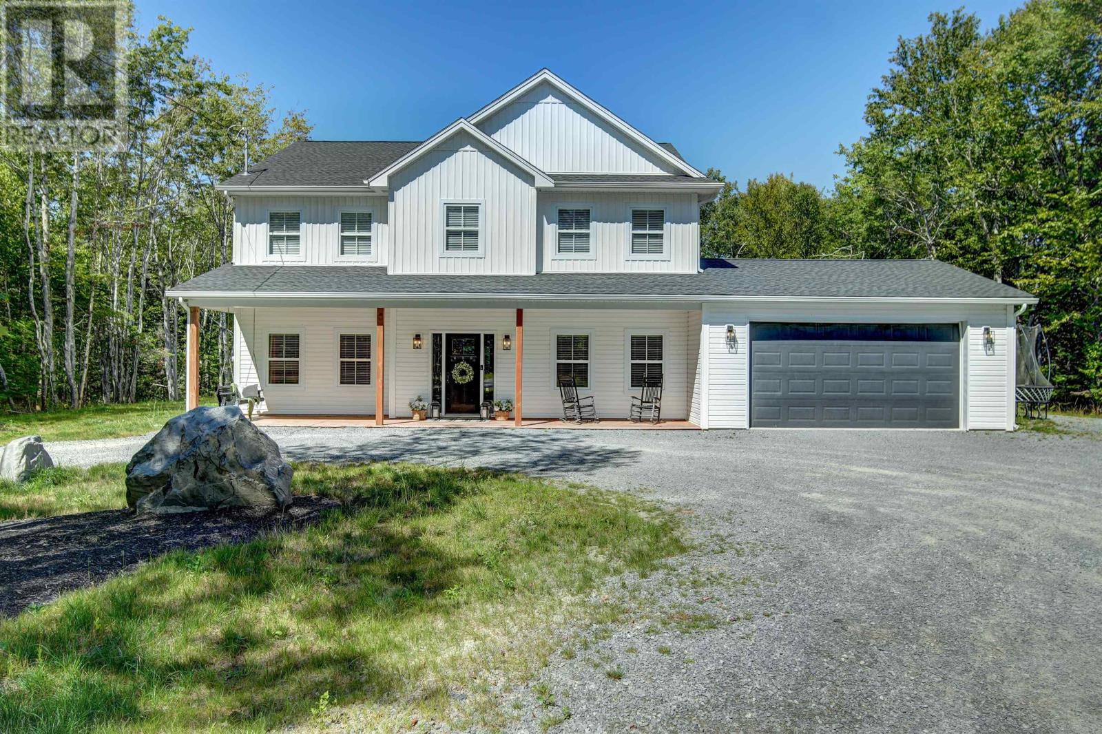 72 Fenerty Rd, Middle Sackville, NS B4E 3B1
