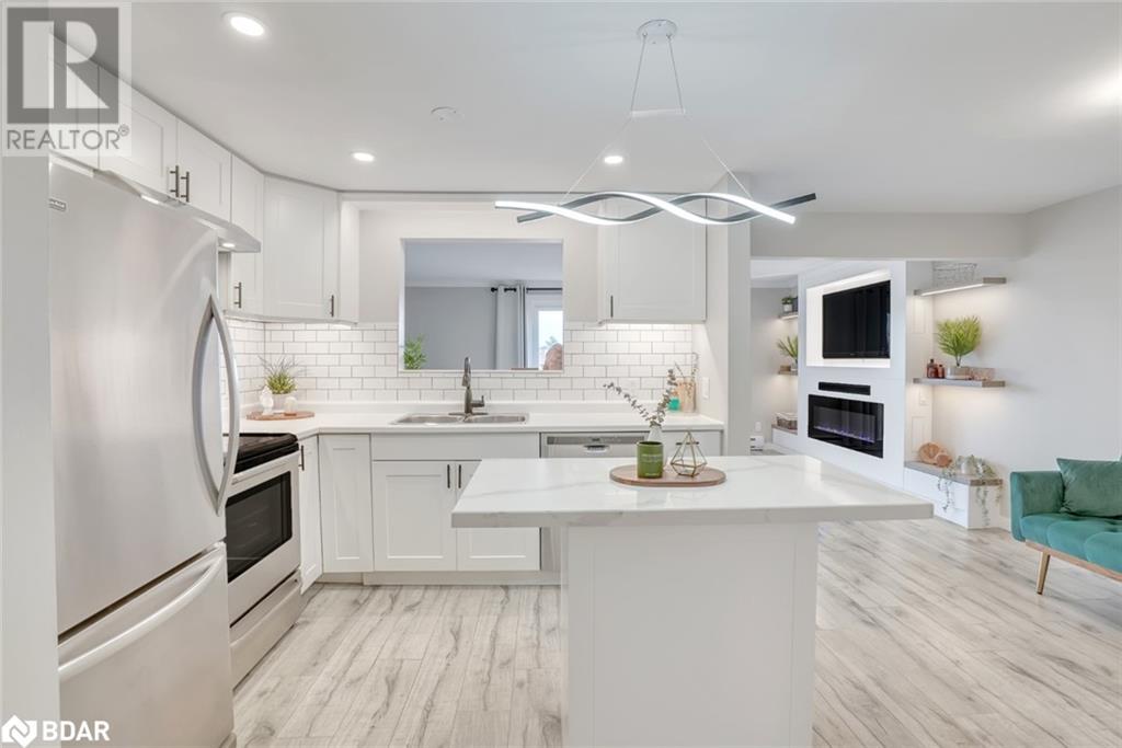 75 High St, Collingwood, ON L9Y 4V4