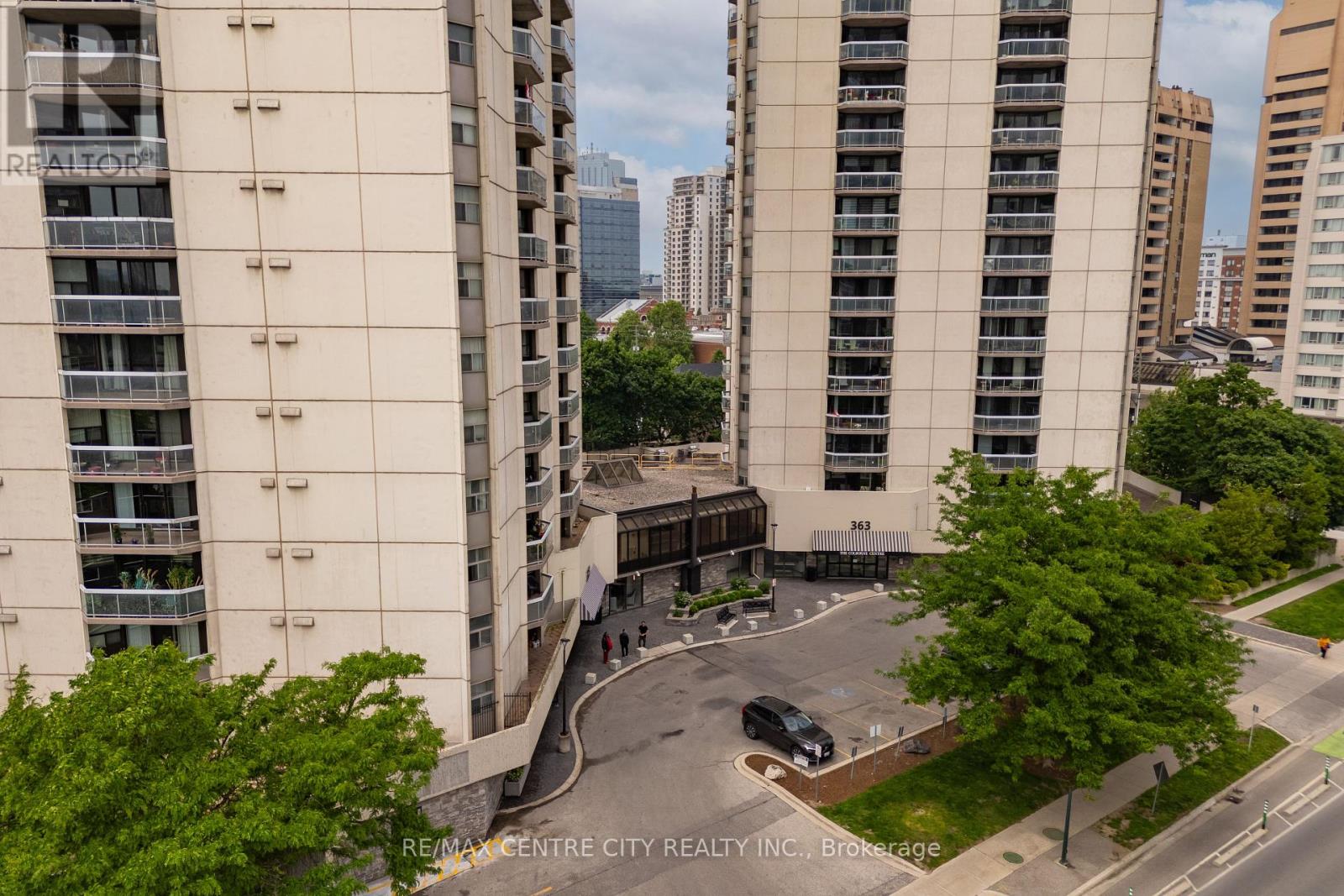 1603 363 Colborne St, London, ON N6B 3N3
