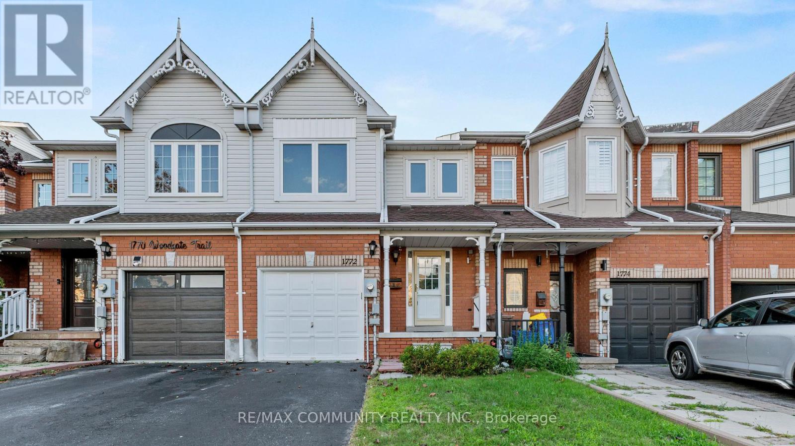 1772 Woodgate Trl, Oshawa, ON L1G 8B3