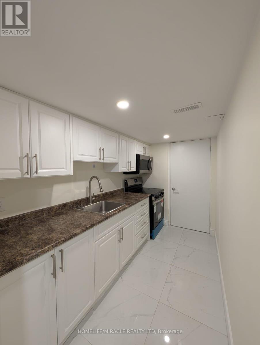 37 Calm Waters Cres, Brampton, ON L6V 4R9