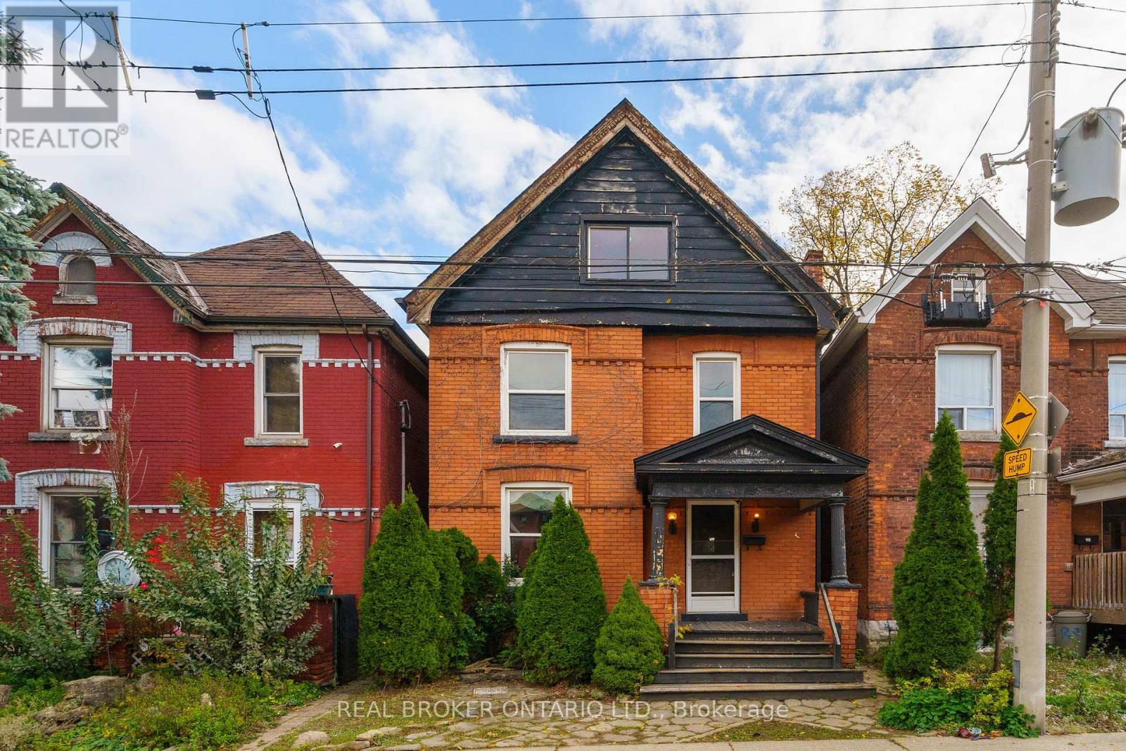 125 Grant Ave, Hamilton, ON L8N 2X6