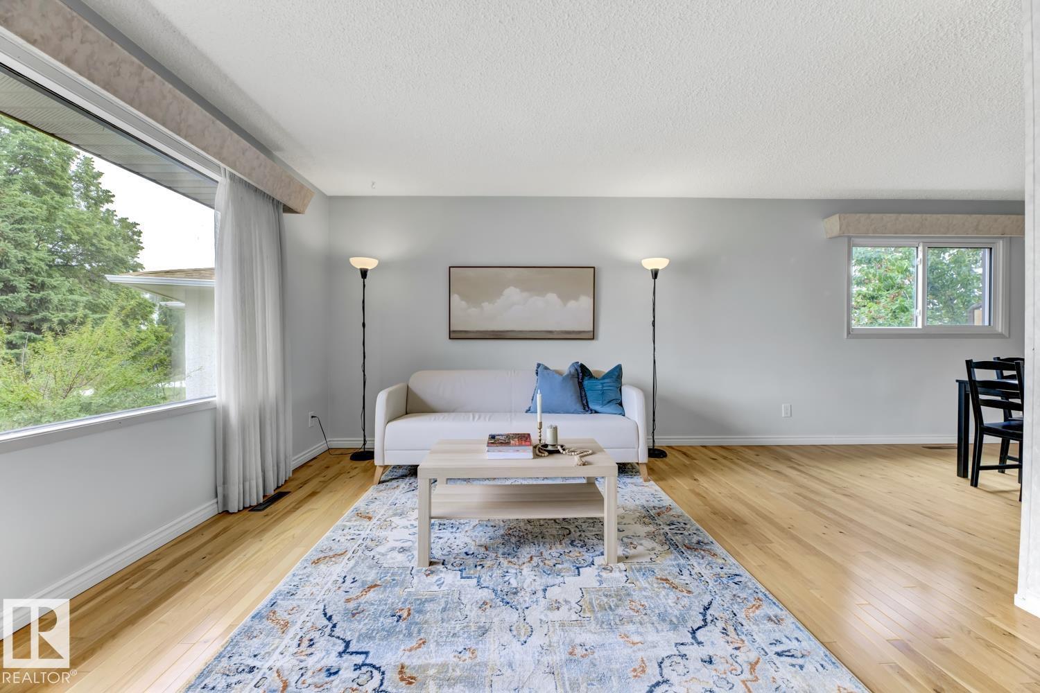 135 Av Nw Unit 7847 #a, Edmonton, AB T5C 2J4