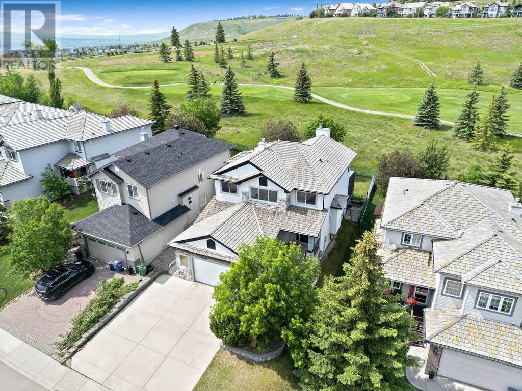 31 Gleneagles Ter, Cochrane, AB T4C 1W4