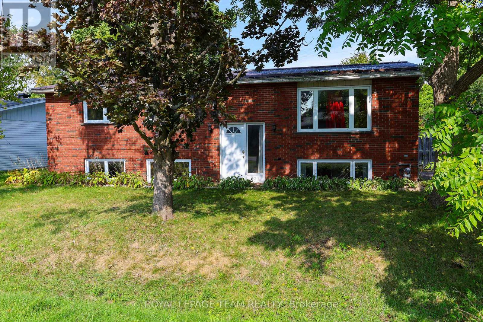 425 Joseph St, North Grenville, ON K0G 1J0