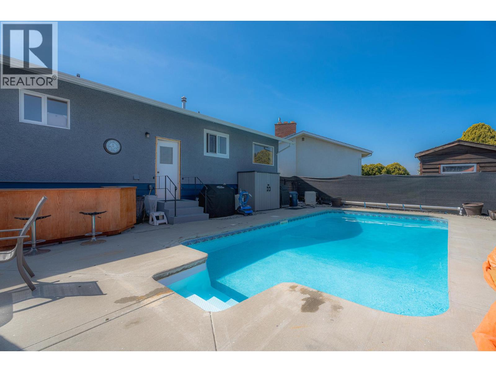 664 Seton Pl, Kamloops, BC V2B 1X5