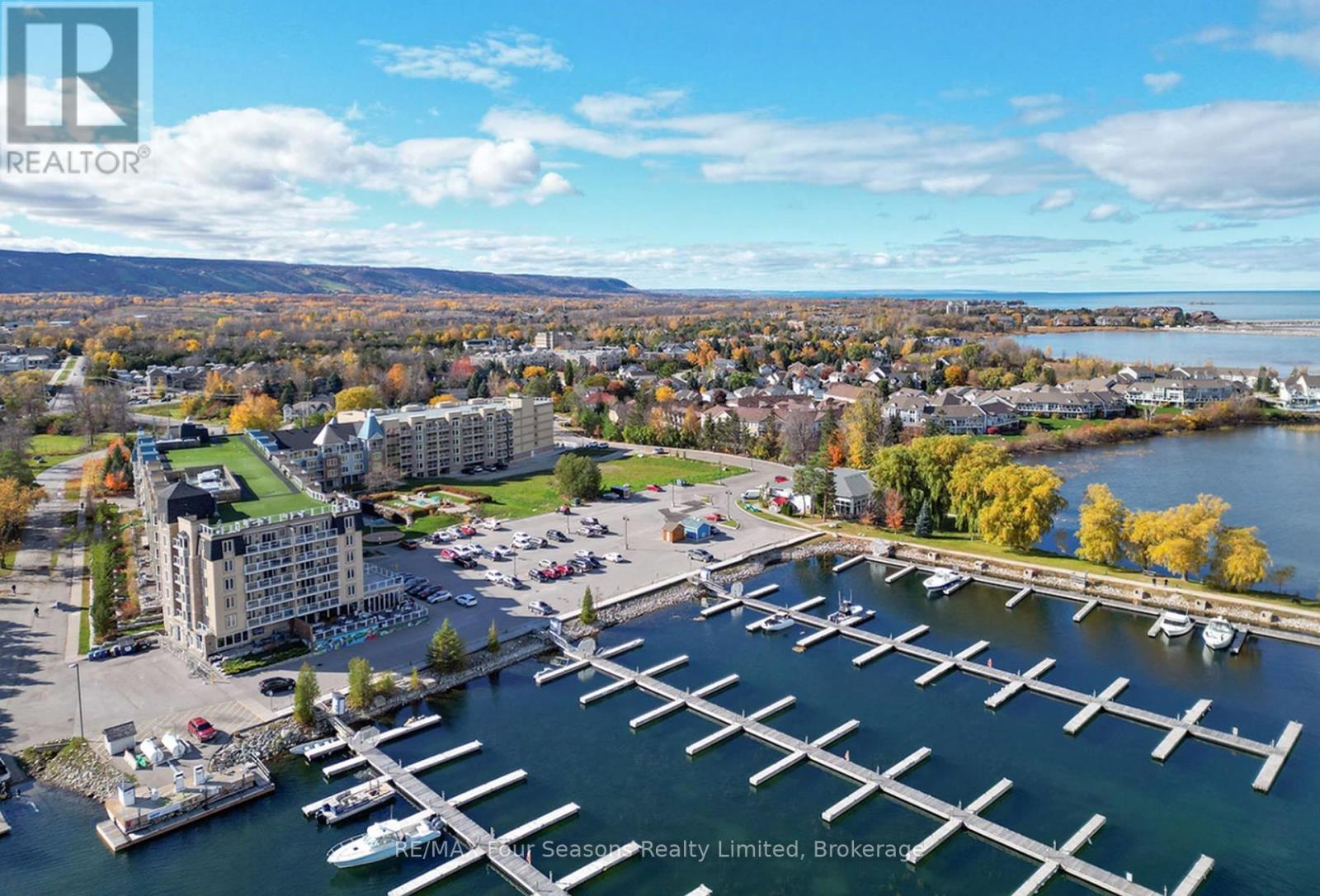 4407-4409 9 Harbour St E, Collingwood, ON L9Y 5B5