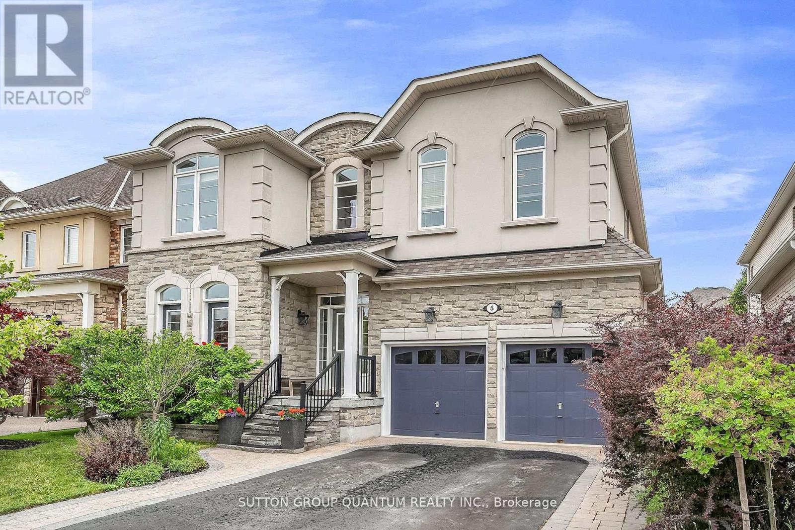 5 Riverstone Dr, Brampton, ON L6P 2V4