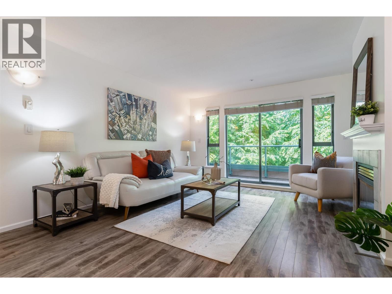 223 Mountain Highway, North Vancouver, BC V7J 3V3