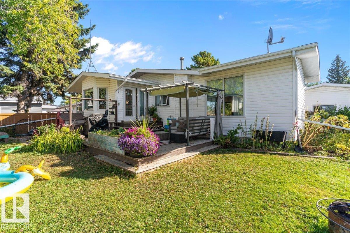 8 Beaverhill Dr, Tofield, AB T0B 4J0