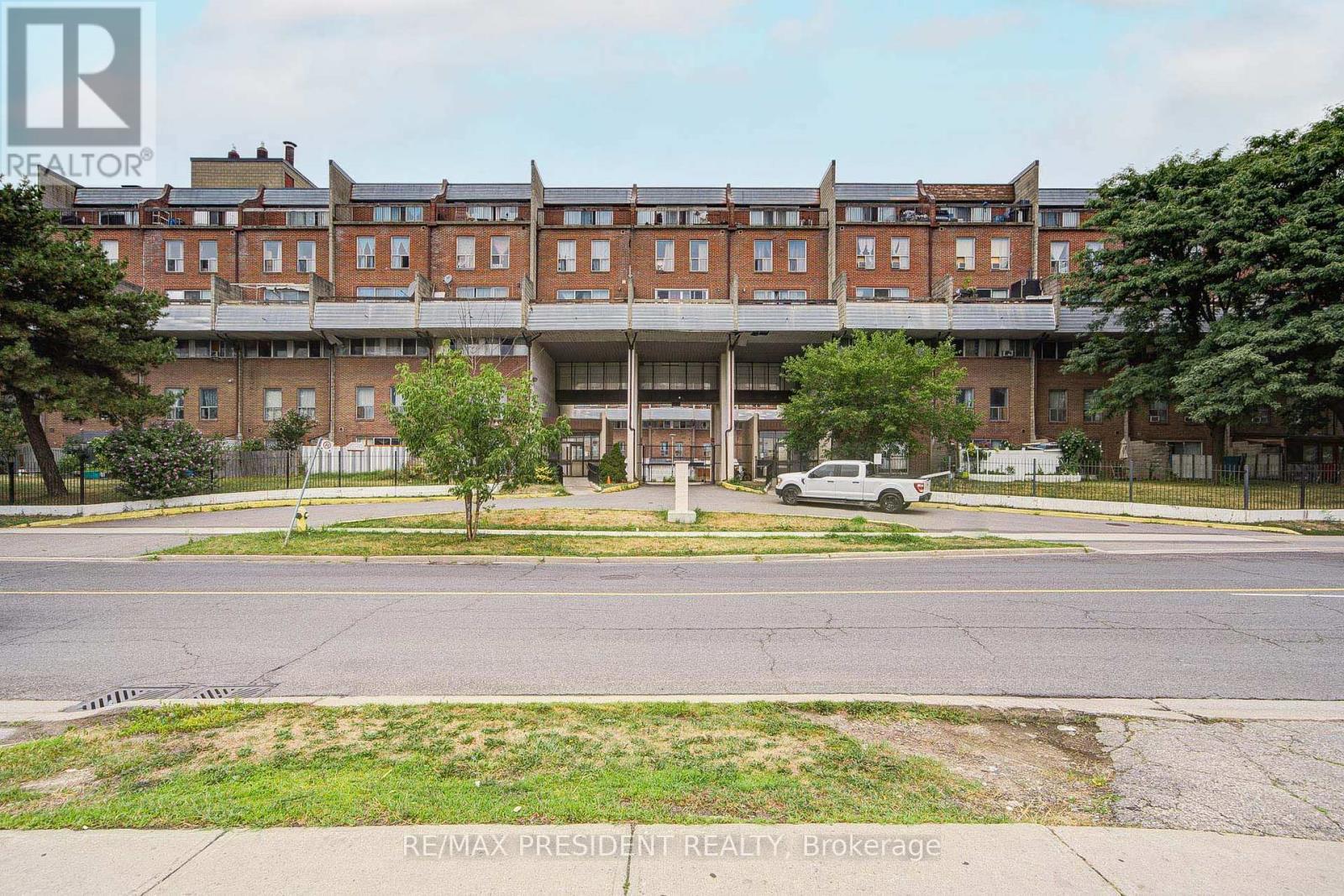 250 10 Eddystone Ave, Toronto, ON M3N 2T2
