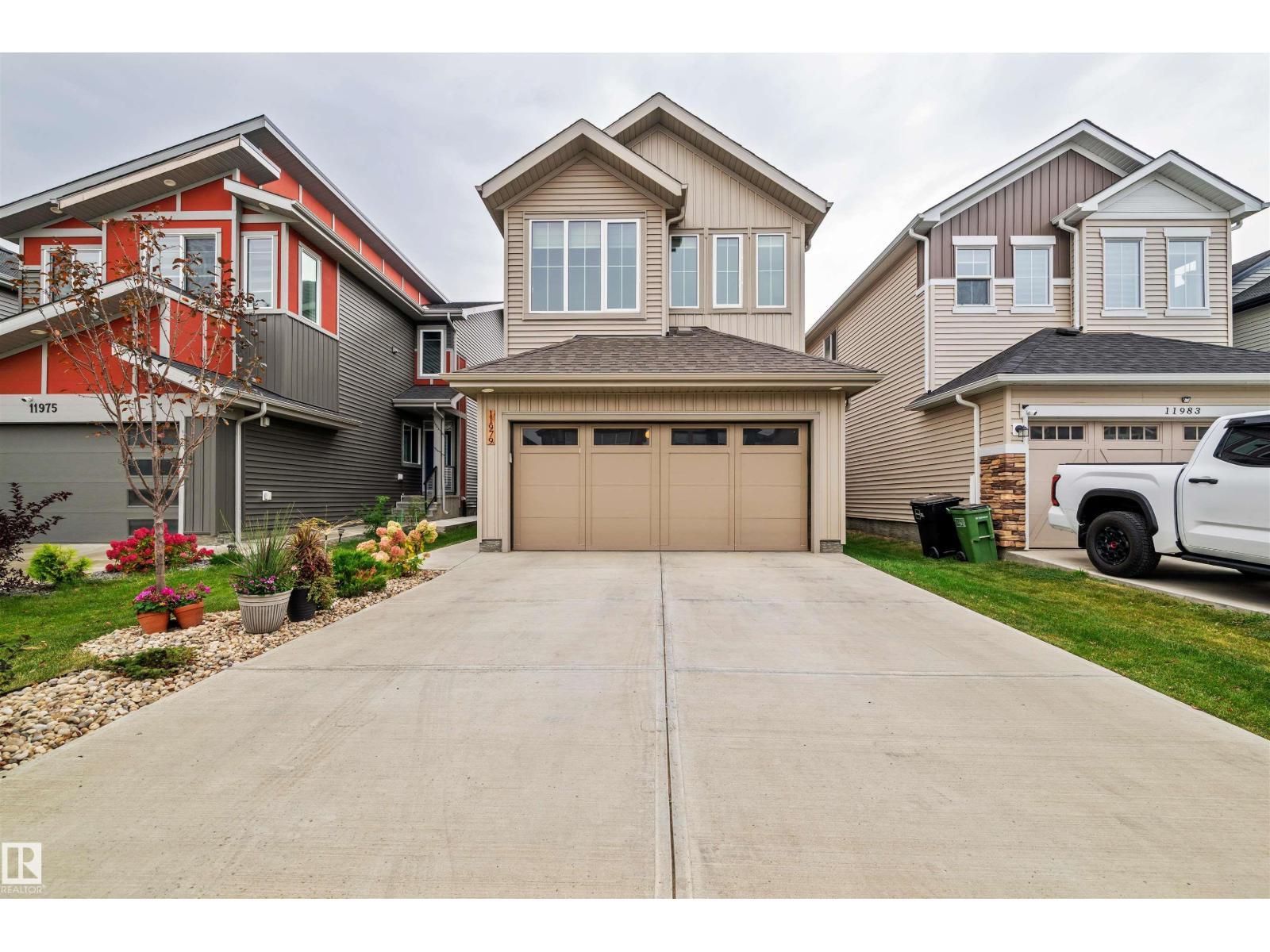 34 Av Sw Unit 11979, Edmonton, AB T6W 4Y2