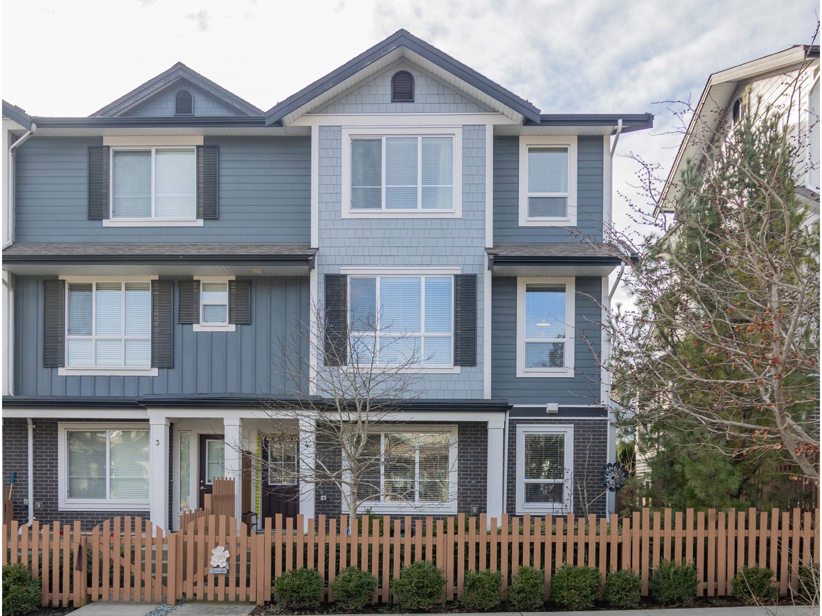 7157 210 Street Unit 4, Langley, BC V2Y 0T3
