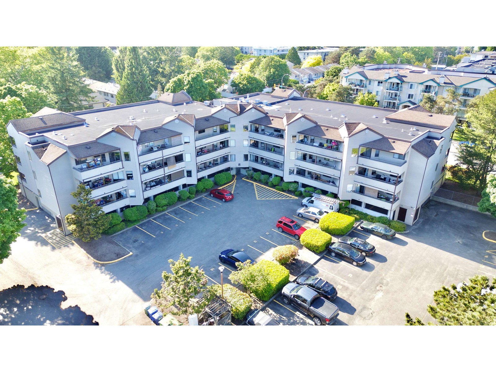 5294 204 Street Unit 307, Langley, BC V3A 1Z1