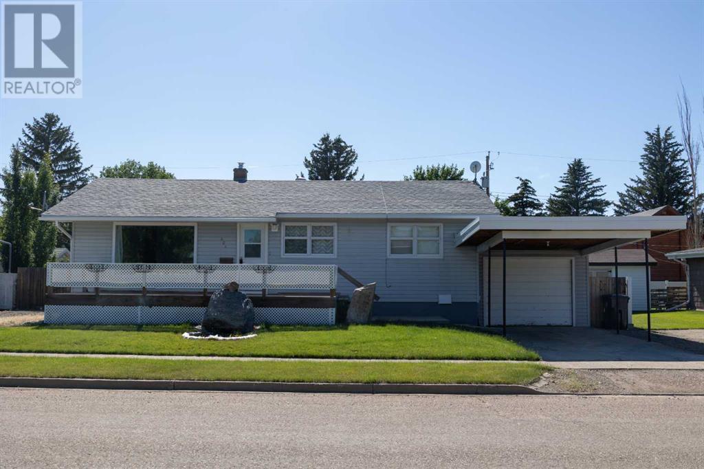 2 St E Unit 404, Foremost, AB T0K 0X0